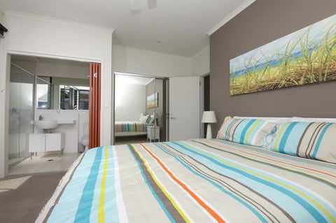 Boom 6 Boomerang Beach - Surfers Gold Coast 9