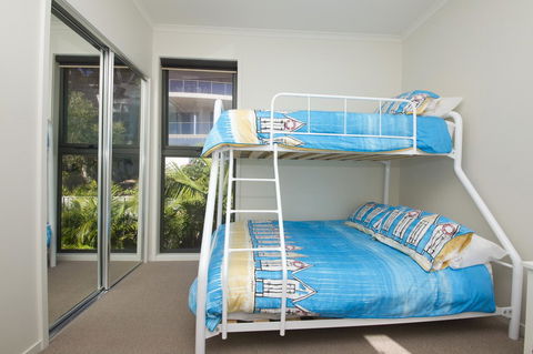 Boom 6 Boomerang Beach - Surfers Gold Coast 12