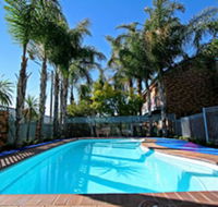 Cattlemans Country Motor Inn  Serviced Apartments - Surfers Gold Coast