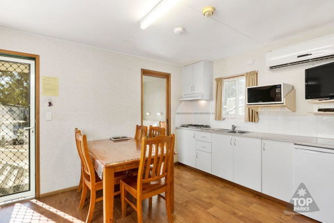 Gawler Caravan Park - Surfers Gold Coast 11