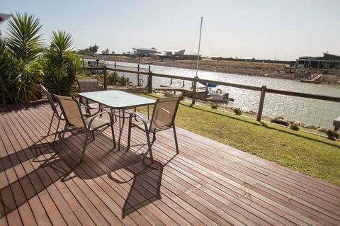 Waterfront On Jefferson, At Wellington Marina, SA - Surfers Gold Coast 0