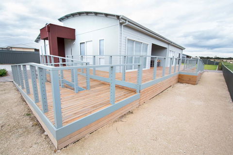 Wellington Lake Retreat - Surfers Gold Coast 20