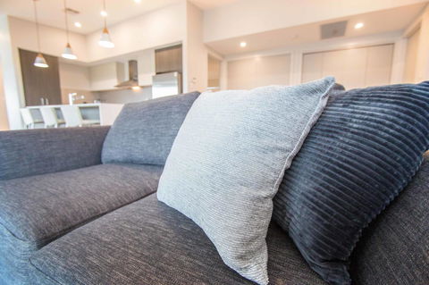 Wellington Lake Retreat - Surfers Gold Coast 5