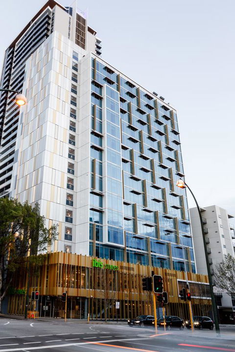 Ibis Styles East Perth - Surfers Gold Coast 0