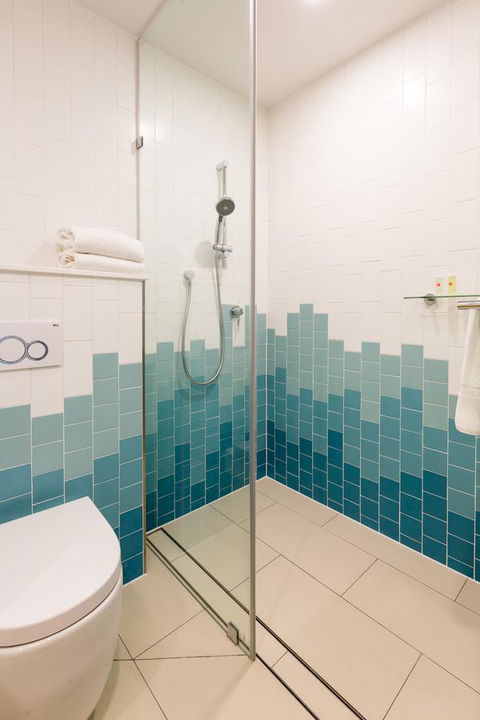 Ibis Styles East Perth - Surfers Gold Coast 10