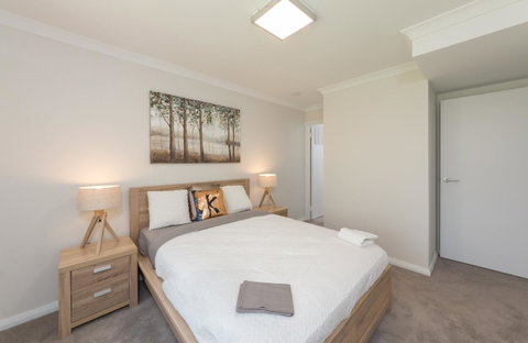 Yaran Suites - Surfers Gold Coast 11