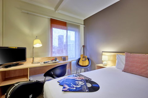 Ibis Perth - Surfers Gold Coast 14