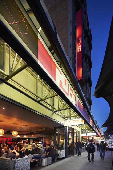 Ibis Perth - Surfers Gold Coast 17