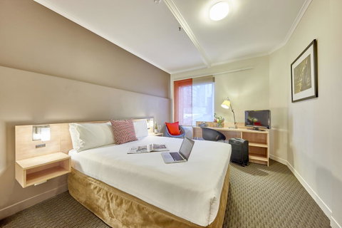 Ibis Perth - Surfers Gold Coast 13
