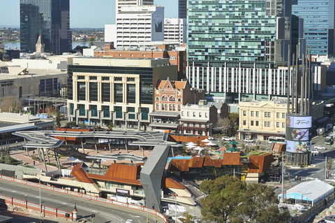 Doubletree By Hilton Perth Northbridge - Surfers Gold Coast 30