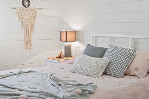 Lavender Cottage - Surfers Gold Coast 8