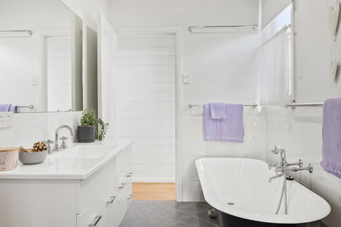 Lavender Cottage - Surfers Gold Coast 15