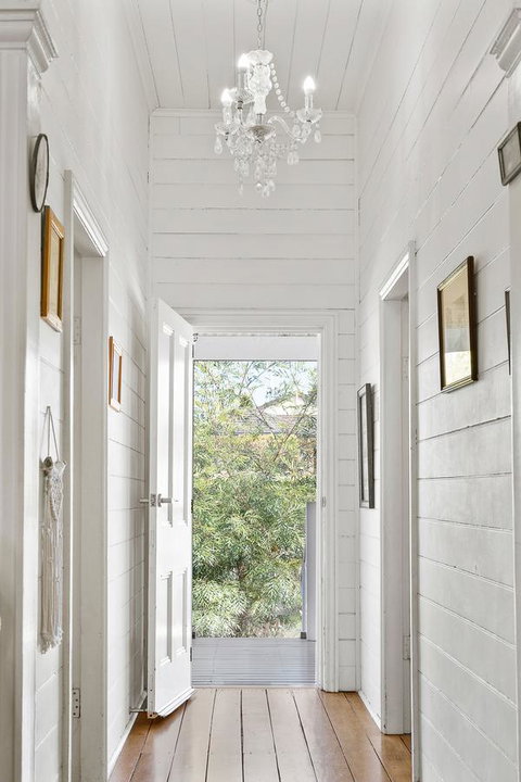 Lavender Cottage - Surfers Gold Coast 5