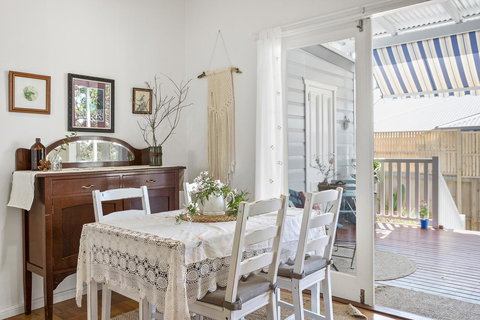 Lavender Cottage - Surfers Gold Coast 13