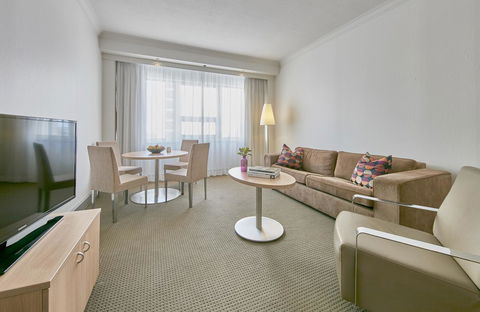 Mercure Perth - Surfers Gold Coast 11
