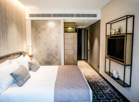 InterContinental Perth City Centre, An IHG Hotel - Surfers Gold Coast 6