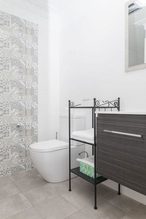 Blue Door Apartments - Surfers Gold Coast 9