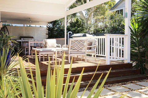 Calming Waters - Pet Friendly - Community Pool - Surfers Gold Coast 30