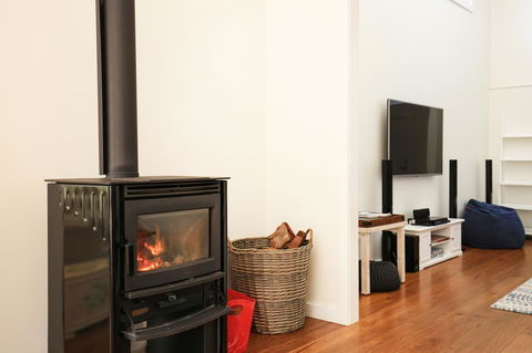 Calming Waters - Pet Friendly - Community Pool - Surfers Gold Coast 11