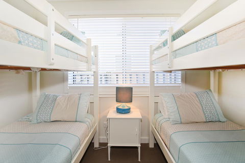 Calming Waters - Pet Friendly - Community Pool - Surfers Gold Coast 19