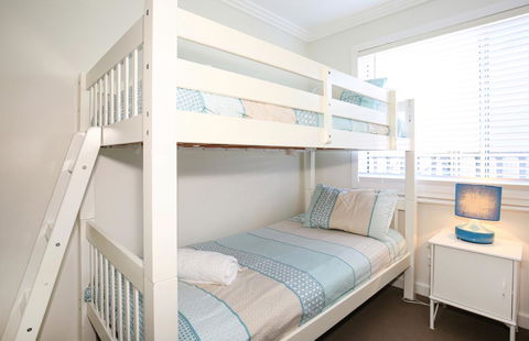 Calming Waters - Pet Friendly - Community Pool - Surfers Gold Coast 20