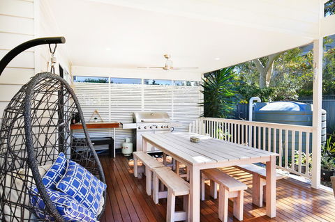 Calming Waters - Pet Friendly - Community Pool - Surfers Gold Coast 27