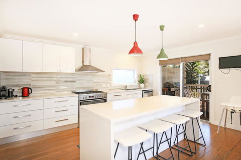 Calming Waters - Pet Friendly - Community Pool - Surfers Gold Coast 15