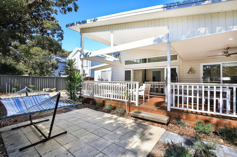 Calming Waters - Pet Friendly - Community Pool - Surfers Gold Coast 29