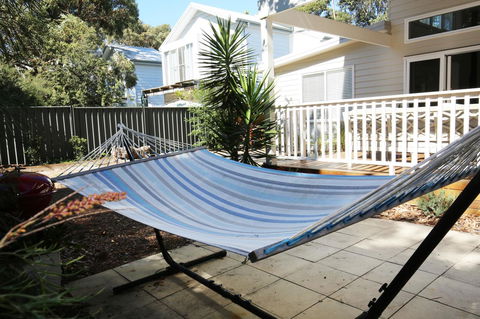 Calming Waters - Pet Friendly - Community Pool - Surfers Gold Coast 34