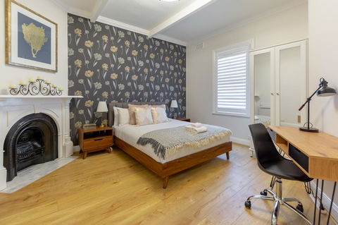 Heritage Townhouse Near Harbour Bridge - Surfers Gold Coast 26