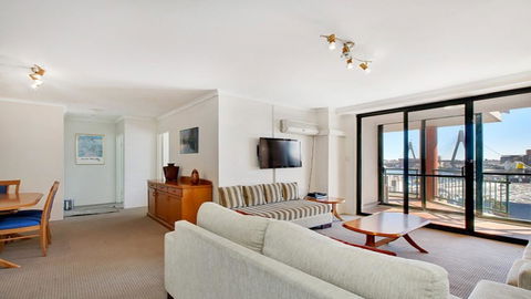 Darling Harbor Apartment - Surfers Gold Coast 1