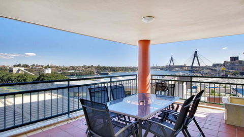 Darling Harbor Apartment - Surfers Gold Coast 6