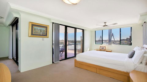 Darling Harbor Apartment - Surfers Gold Coast 0