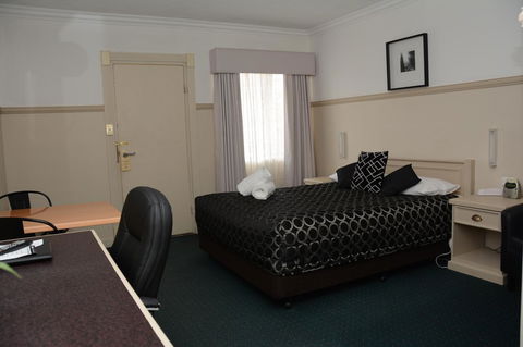 Ben Chifley Motor Inn - Surfers Gold Coast 15