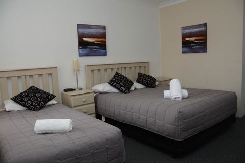 Ben Chifley Motor Inn - Surfers Gold Coast 13