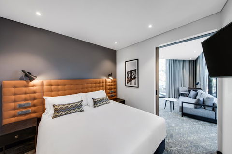 Vibe Hotel North Sydney - Surfers Gold Coast 30