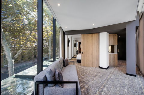 Vibe Hotel North Sydney - Surfers Gold Coast 13