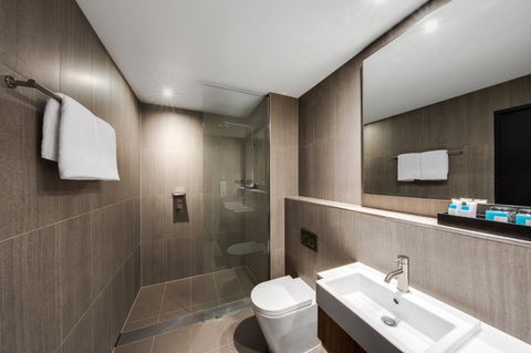 Vibe Hotel North Sydney - Surfers Gold Coast 18