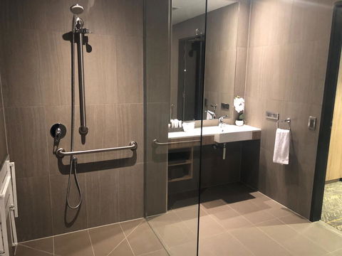 Vibe Hotel North Sydney - Surfers Gold Coast 29