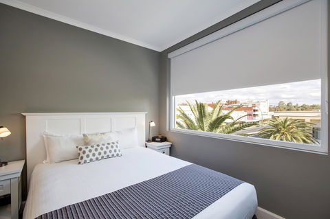CH Boutique Hotel & Apartments, Ascend Hotel Collection - Surfers Gold Coast 26