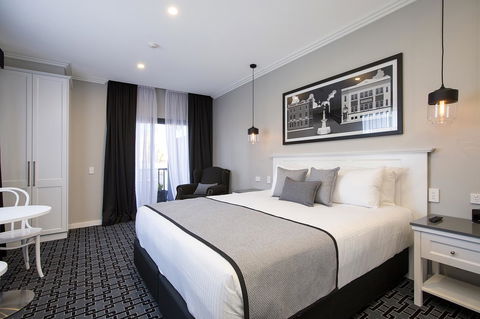 CH Boutique Hotel & Apartments, Ascend Hotel Collection - Surfers Gold Coast 2