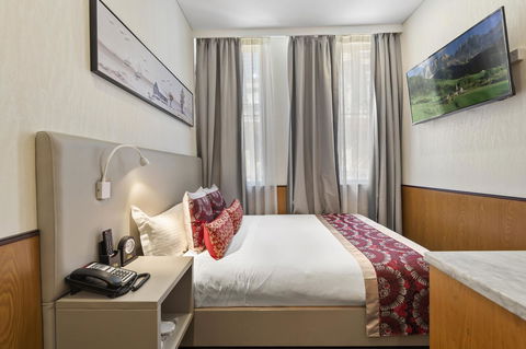 YEHS Hotel Sydney QVB - Surfers Gold Coast 21