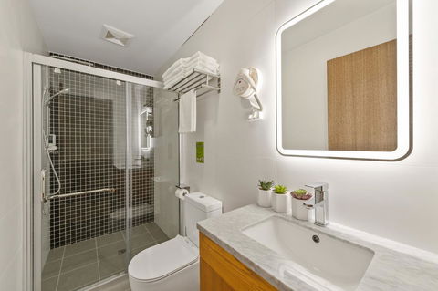 YEHS Hotel Sydney QVB - Surfers Gold Coast 41