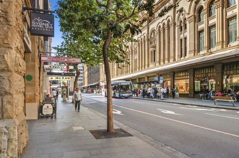 YEHS Hotel Sydney QVB - Surfers Gold Coast 4