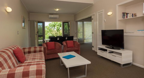 Hastings Cove Holiday Apartments - Surfers Gold Coast 3