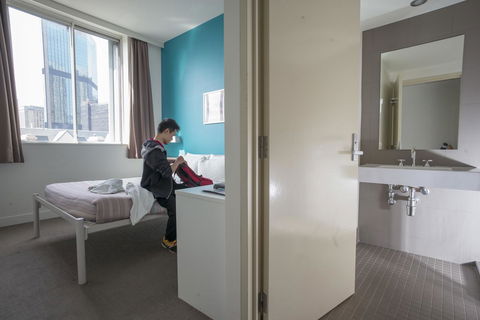 YHA Sydney Harbour - Surfers Gold Coast 22