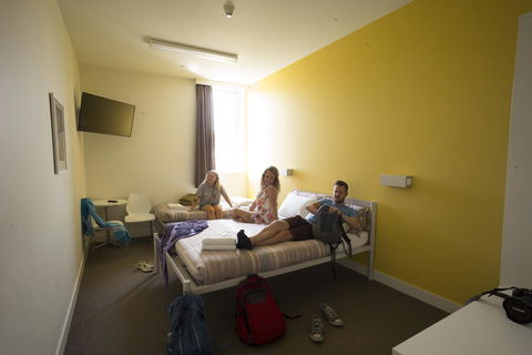 YHA Sydney Harbour - Surfers Gold Coast 3