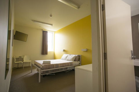 YHA Sydney Harbour - Surfers Gold Coast 16