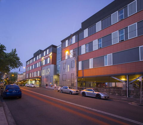 YHA Sydney Harbour - Surfers Gold Coast 8