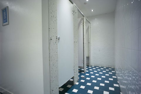 YHA Sydney Central - Surfers Gold Coast 19